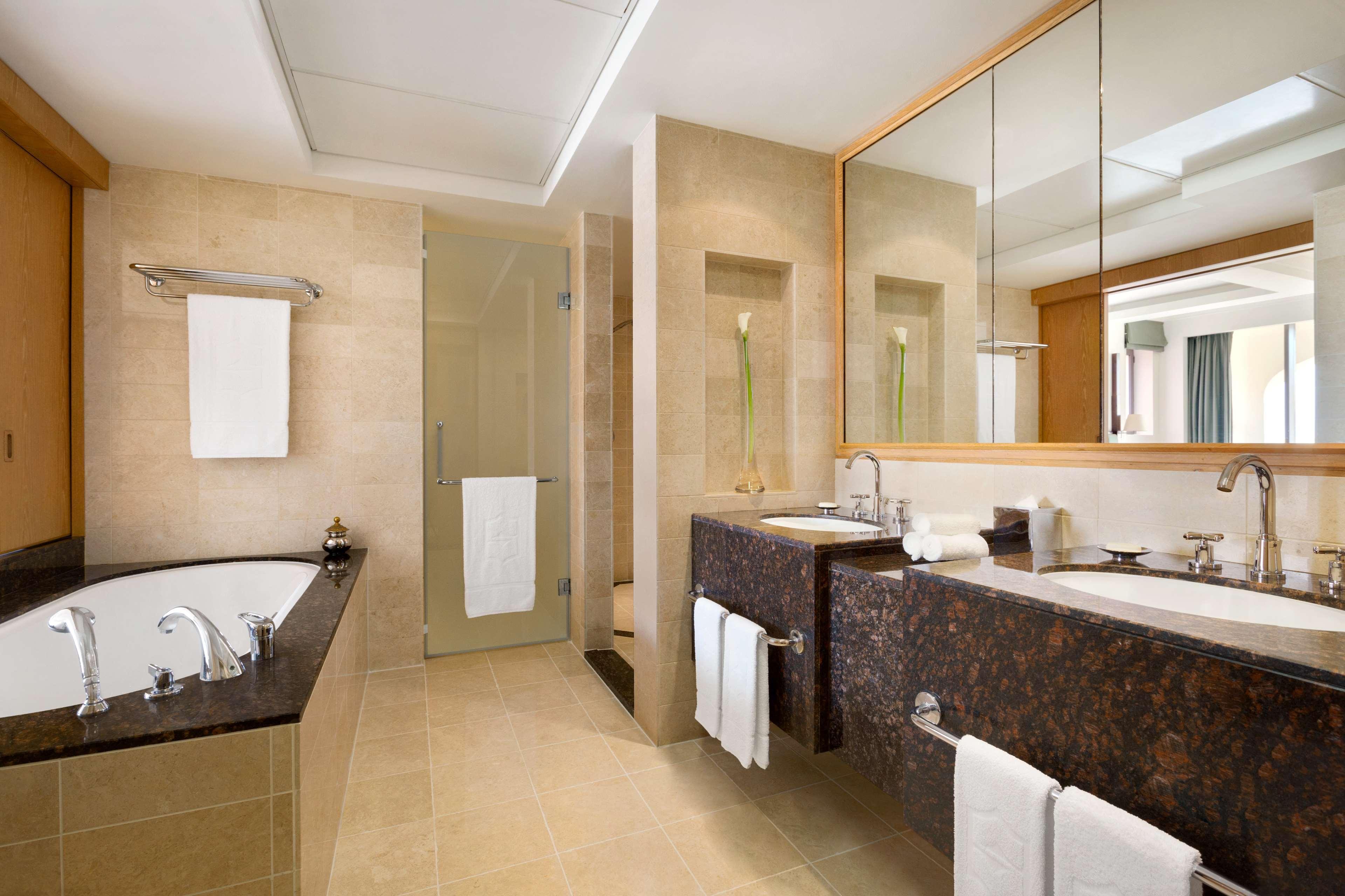 Hotel Shangri La Barr Al Jissah And Al Waha 5*