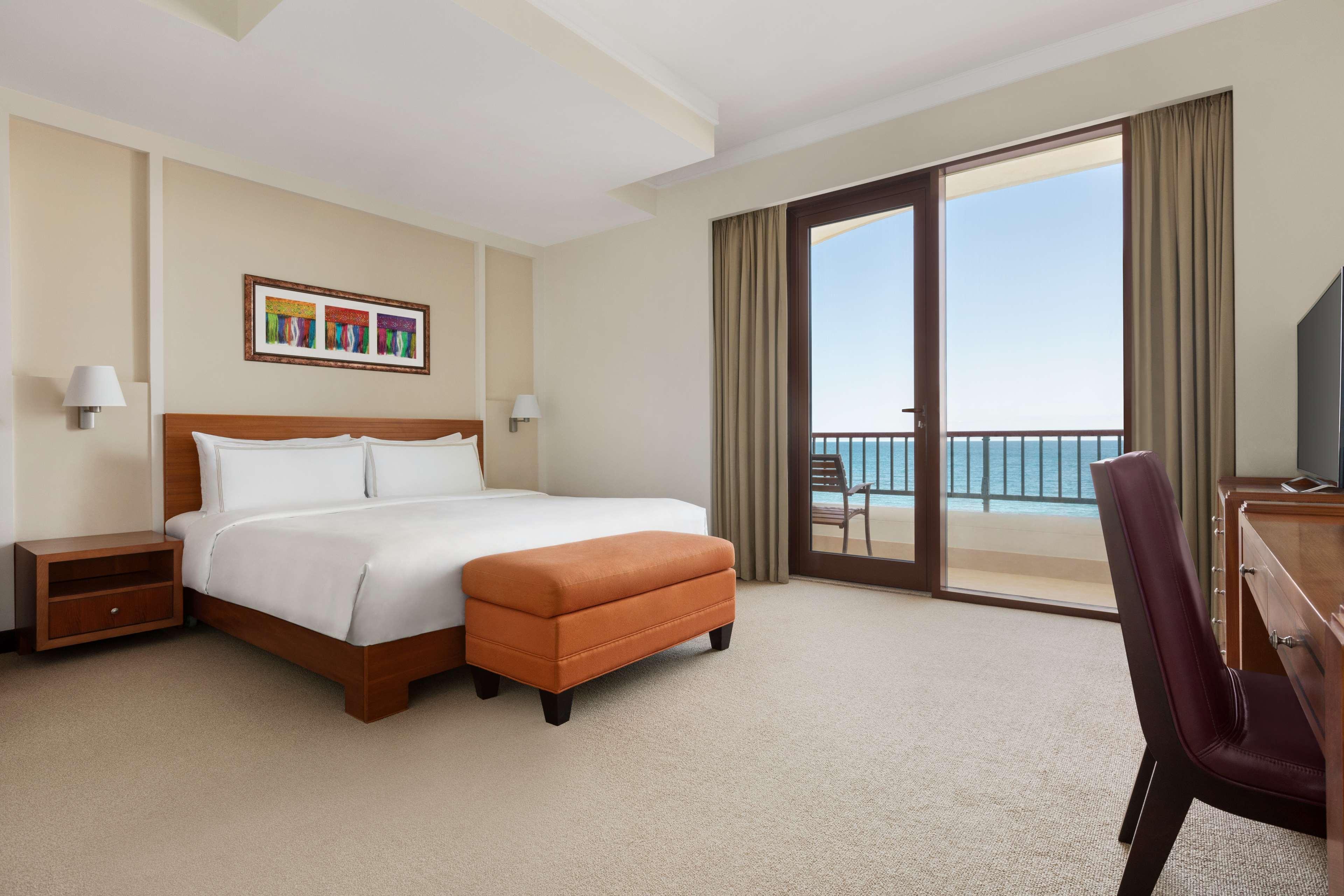 Hotel Shangri La Barr Al Jissah And Al Waha